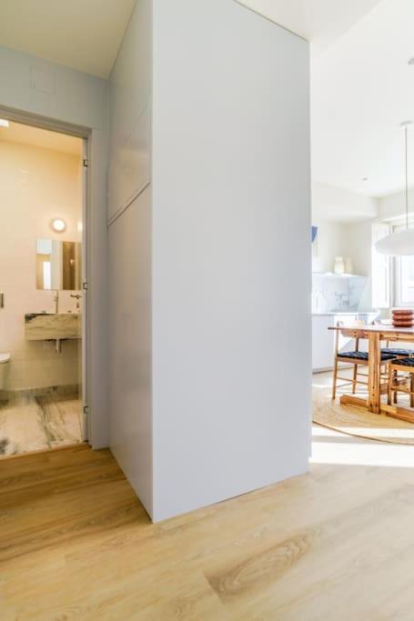 Modern & Bright - Faro Mercado Apt 22 Bagian luar foto