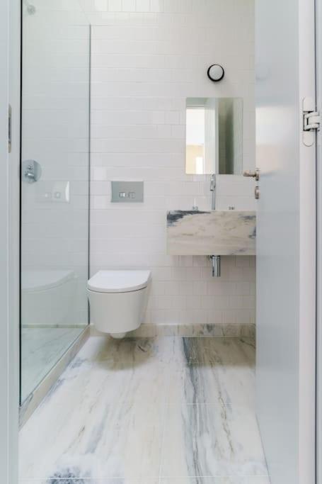 Modern & Bright - Faro Mercado Apt 22 Bagian luar foto