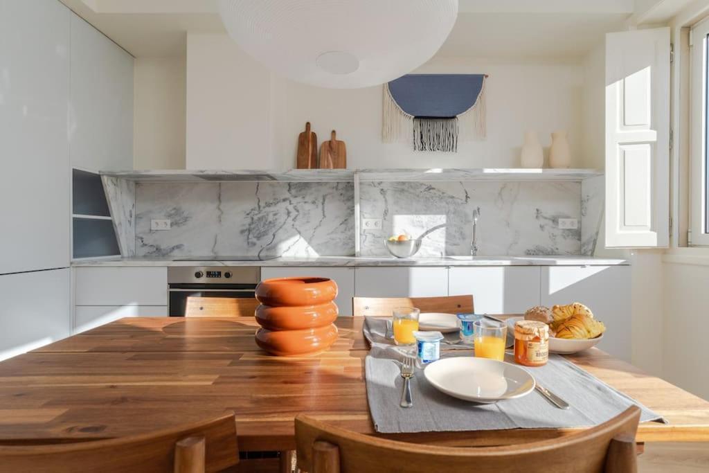 Modern & Bright - Faro Mercado Apt 22 Bagian luar foto